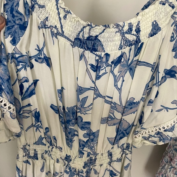 LF Rumor Boutique Blue White Strapless Floral Romper XS - Picture 3 of 5